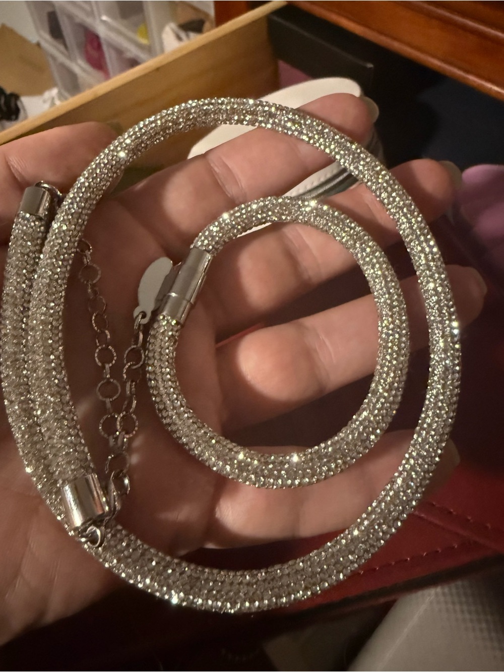 Rocknot necklace and bracelet set in color crystal
